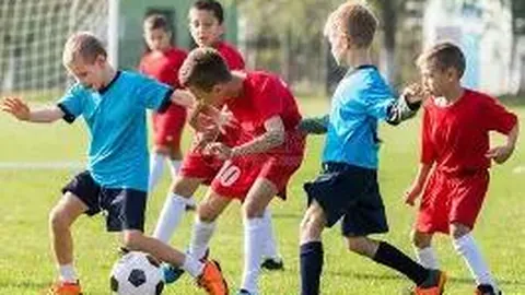 意杯半决赛将采用音频形式向观众解释VAR判罚