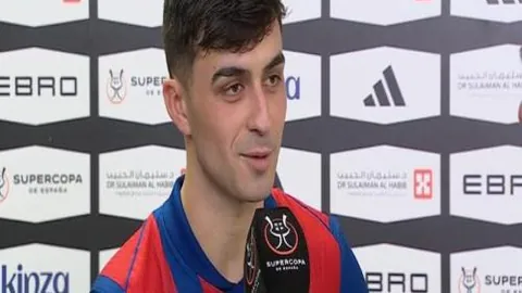 “切尔西中场霍尔参加PFA体育总监培训，罗马诺曝料。”