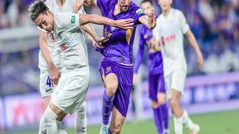 创新体育课堂揭秘：央视新闻客户端剖析新型体育课程改革